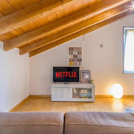 Stazione 200M - Wifi - Aria Condizionata - Smart Tv Apartment Парма Екстериор снимка