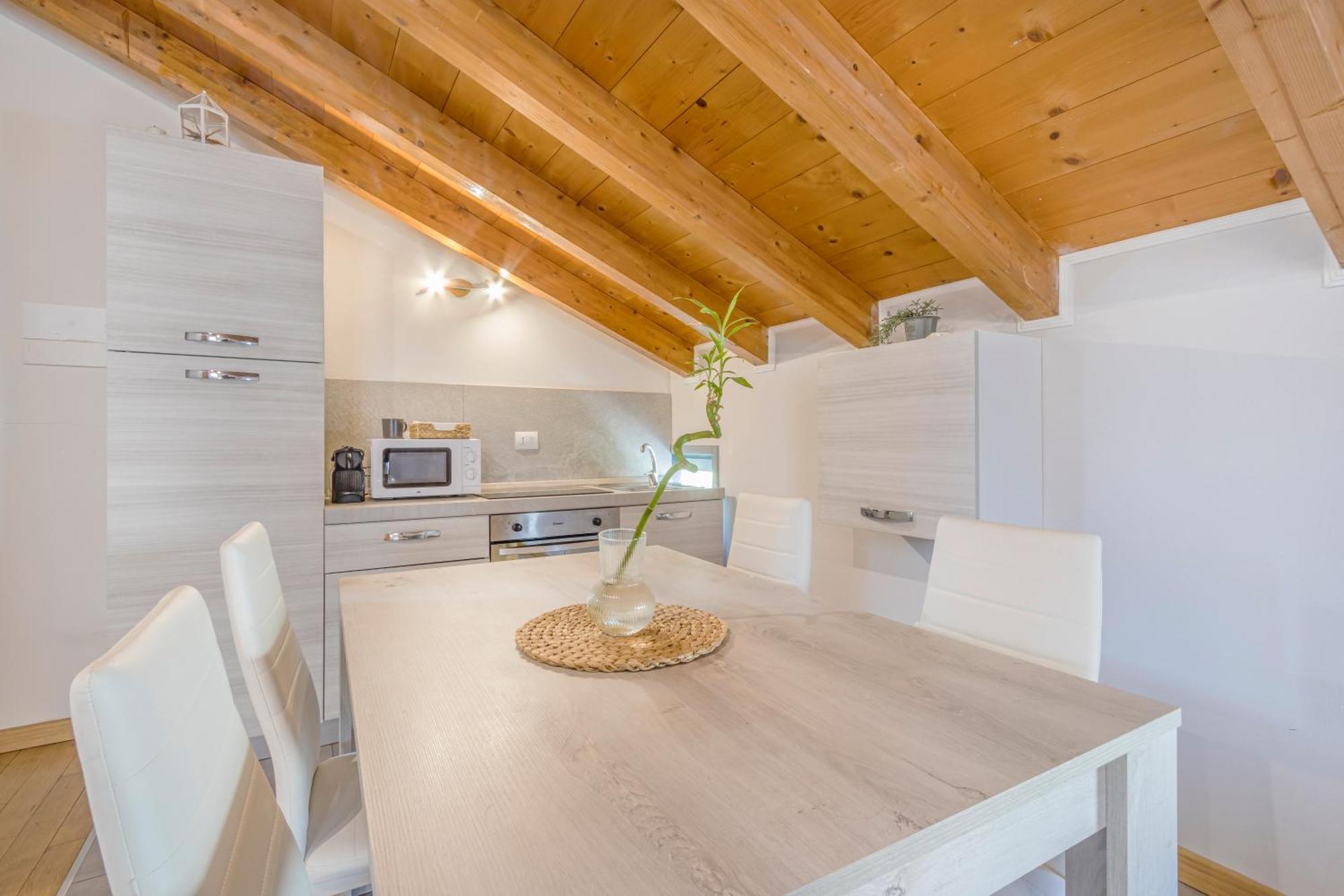 Stazione 200M - Wifi - Aria Condizionata - Smart Tv Apartment Парма Екстериор снимка